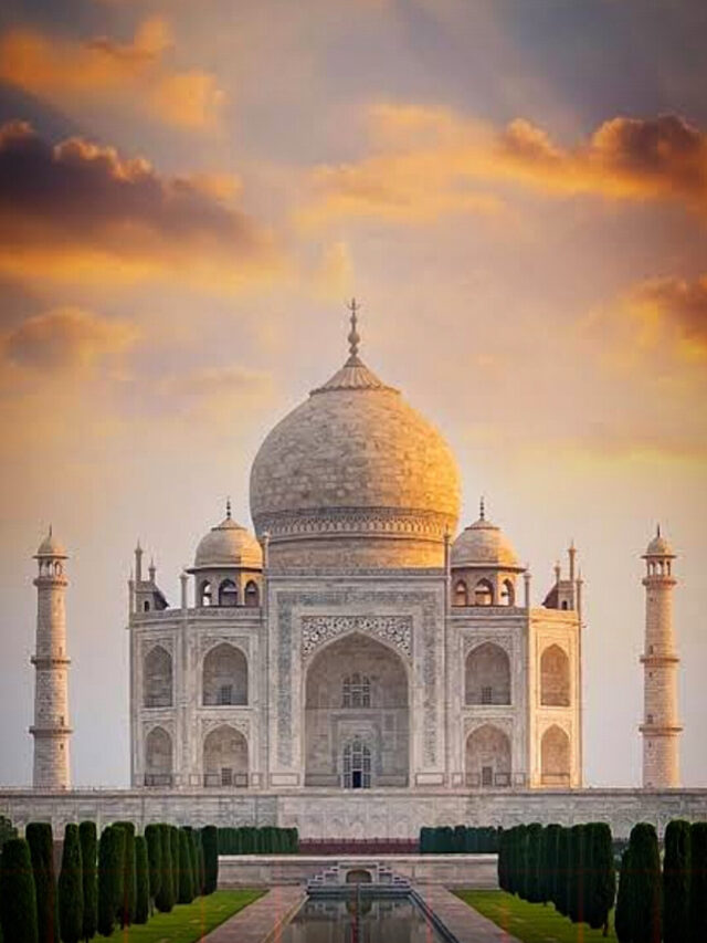 Seven Wonders of the World | Explore the List, Pictures & their Location.